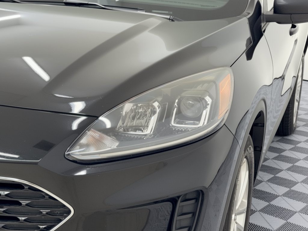 Certified 2022 Ford Escape SE w/ Convenience Package FWD image 12