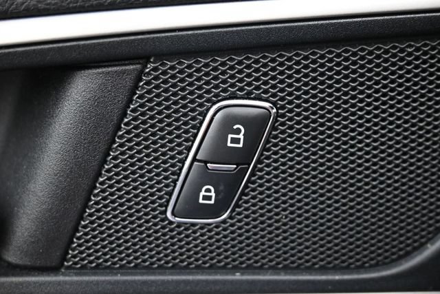 Certified 2021 Ford Edge ST-Line FWD image 15
