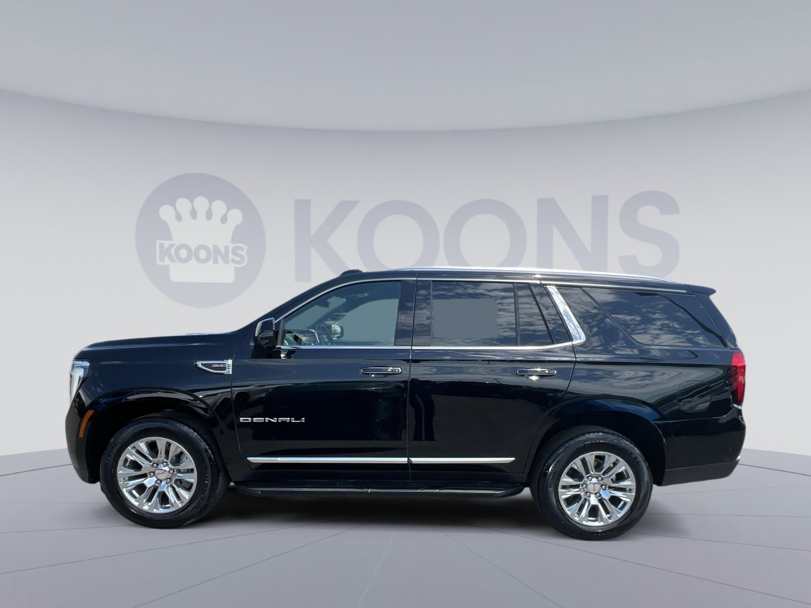 Used 2025 GMC Yukon Denali AWD/4WD image 7