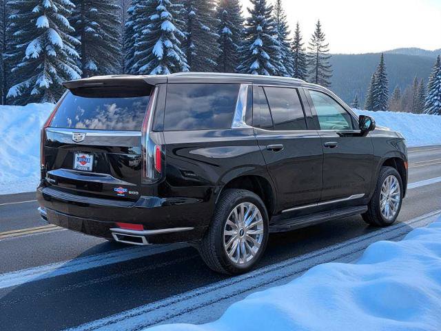 Used 2022 Cadillac Escalade Premium Luxury image 4