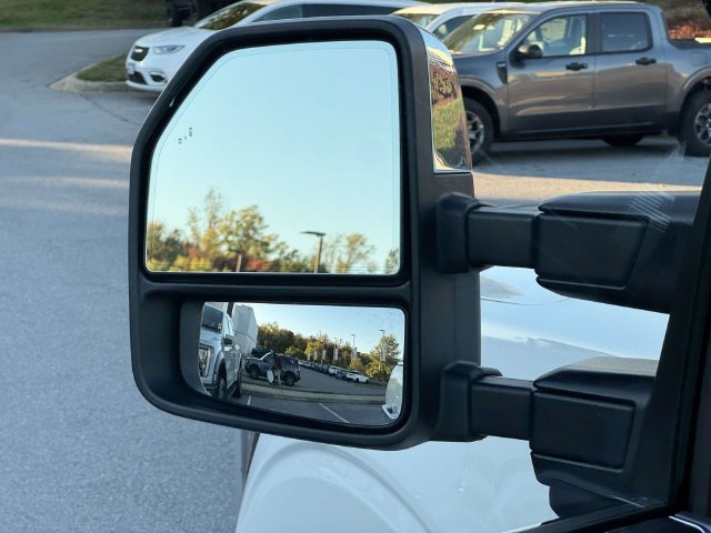 Certified 2024 Ford F150 Lariat w/ FX4 Off-Road Package AWD/4WD image 15