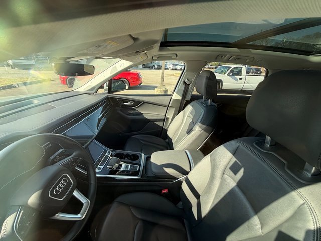 Used 2024 Audi Q7 2.0T Premium Plus image 3