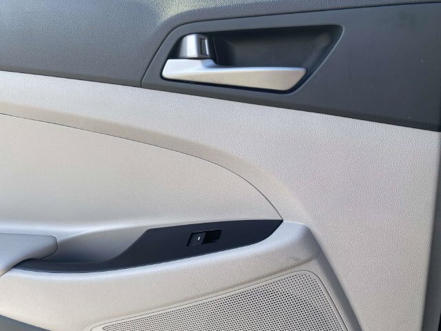 Used 2018 Hyundai Tucson SE FWD image 13