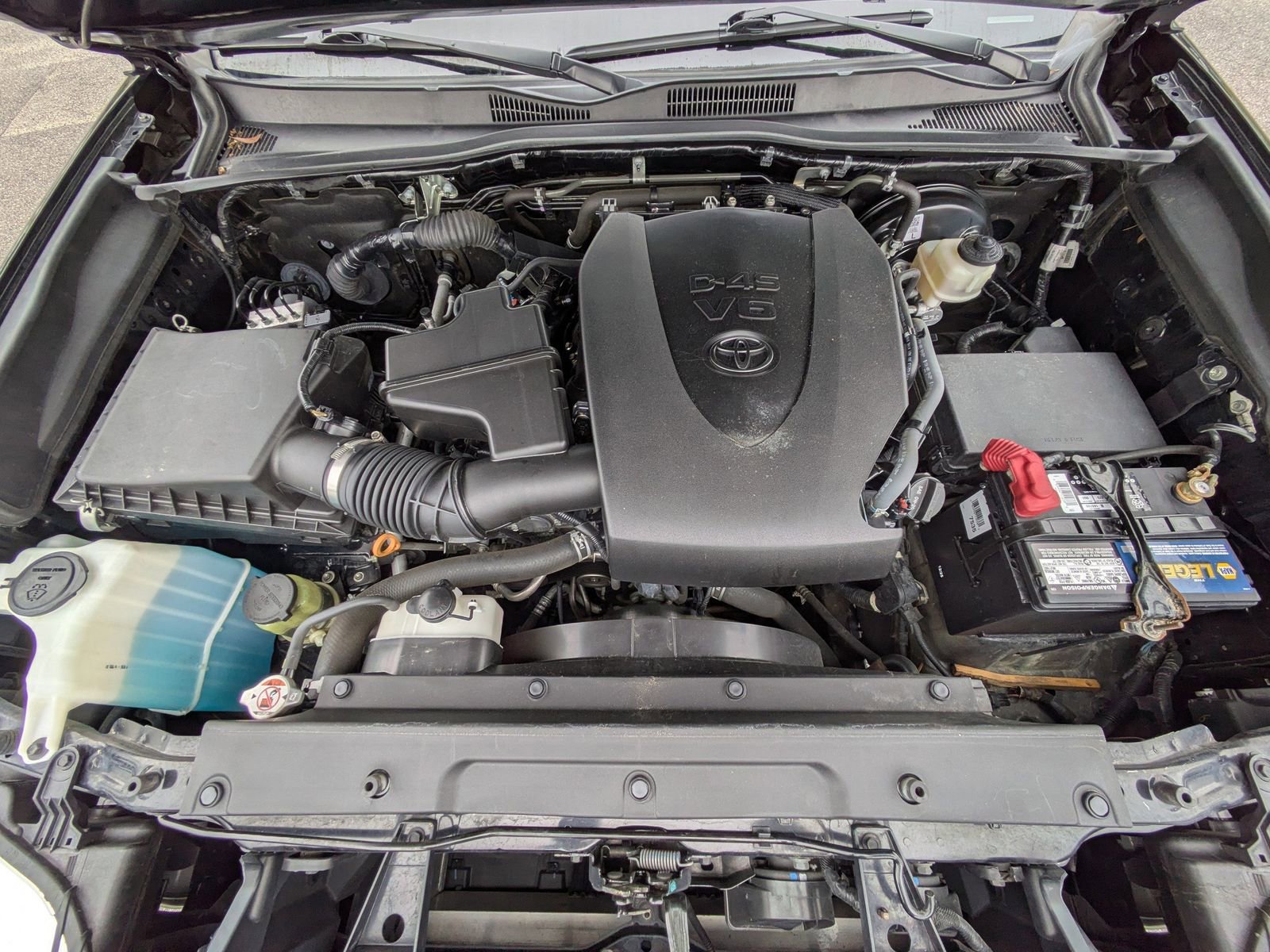 Used 2021 Toyota Tacoma SR5 AWD/4WD image 7