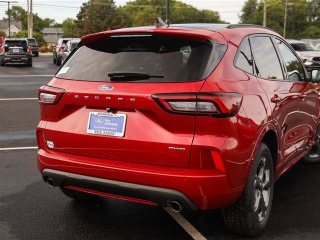 Certified 2024 Ford Escape ST-Line AWD/4WD image 13