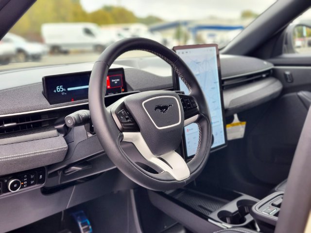 Certified 2025 Ford Mustang Mach-E GT AWD/4WD image 19