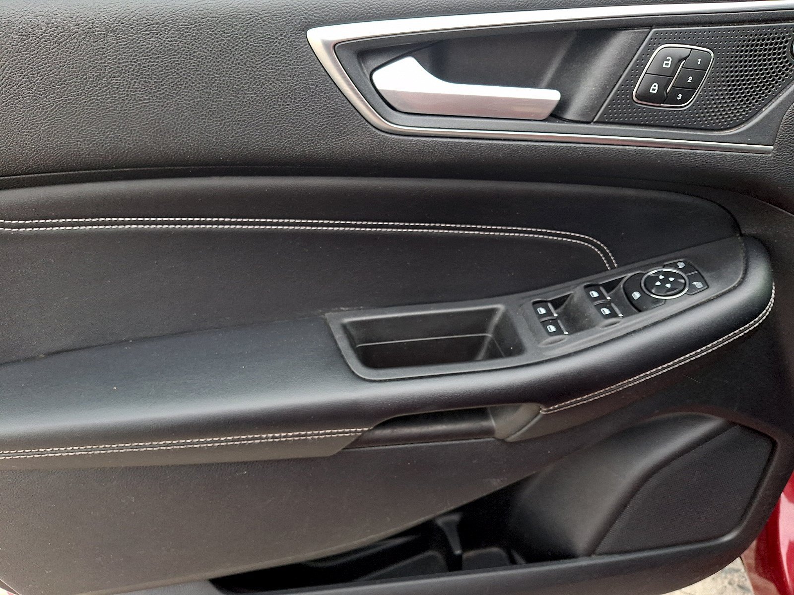 Certified 2021 Ford Edge Titanium w/ Cargo Accessory Package FWD image 11