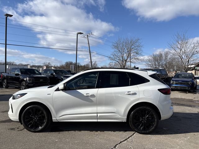 Certified 2023 Ford Escape ST-Line Elite image 12