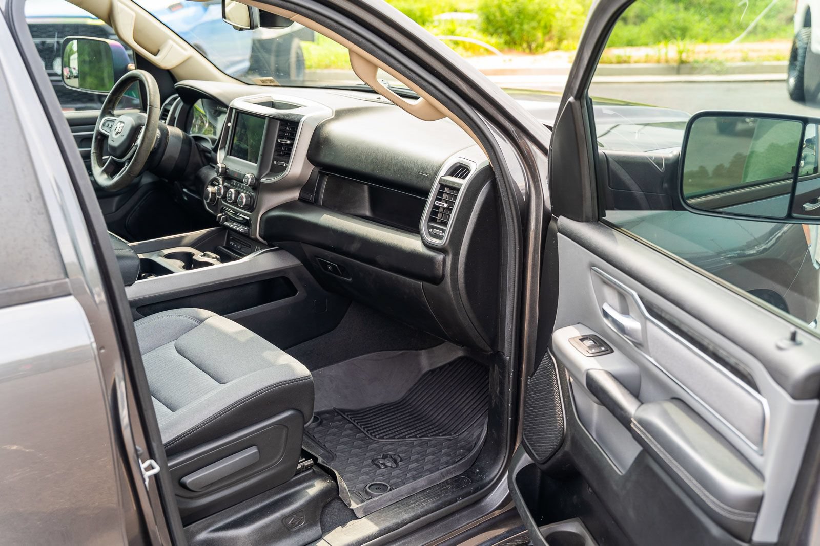 Used 2019 RAM 1500 Big Horn RWD image 11