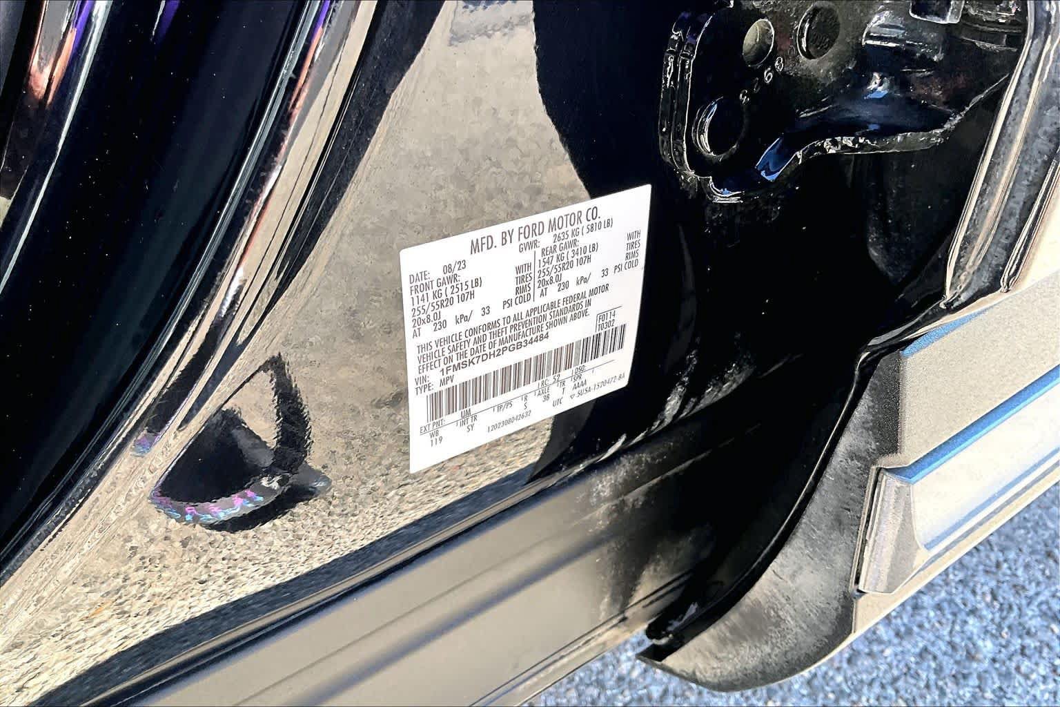 Certified 2023 Ford Explorer XLT w/ Equipment Group 202A RWD image 34