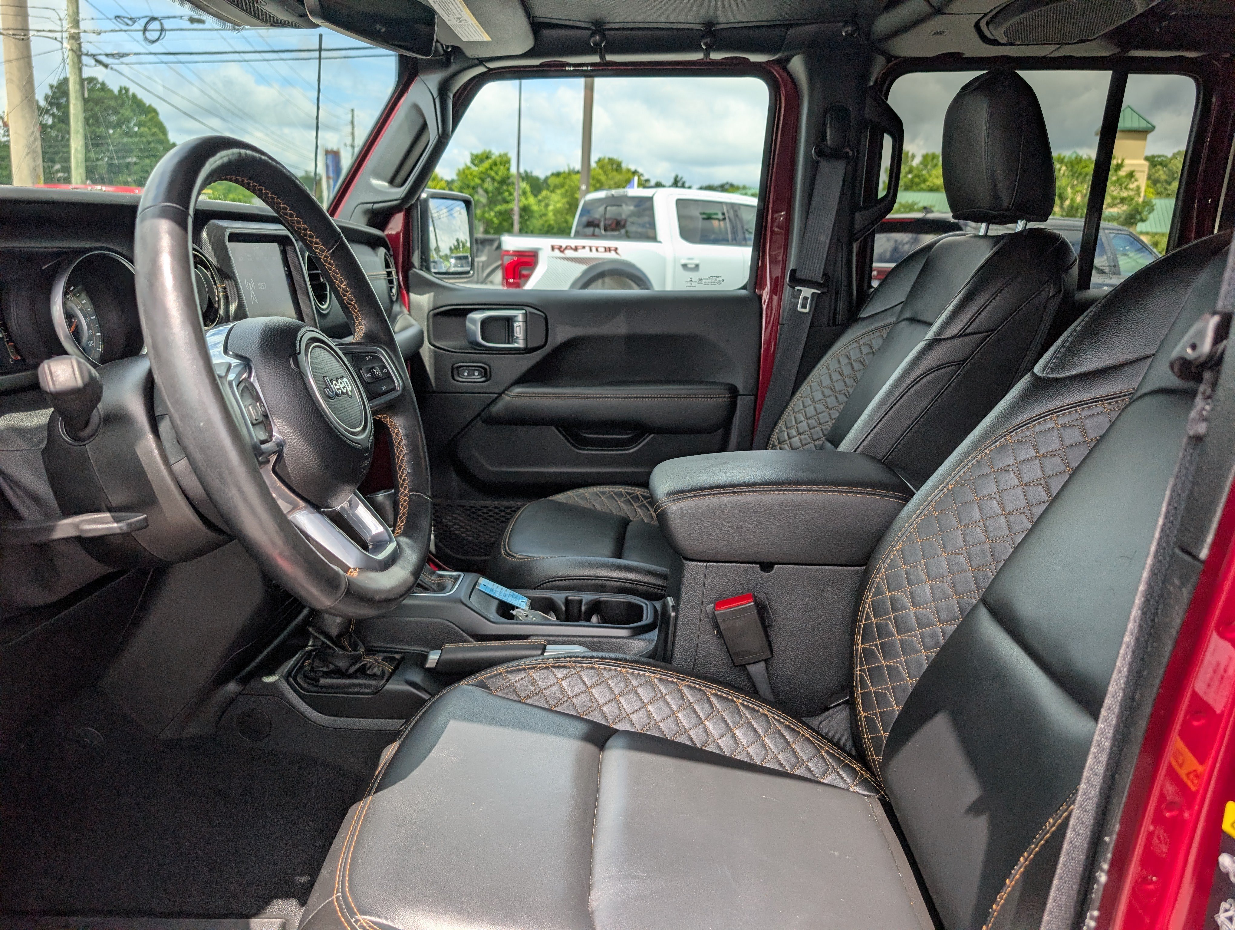 Used 2021 Jeep Wrangler Unlimited Sahara AWD/4WD image 18