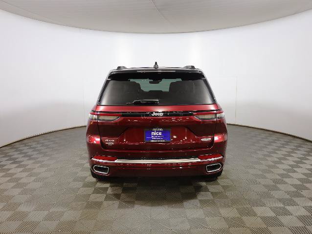 Used 2025 Jeep Grand Cherokee Summit AWD/4WD image 6