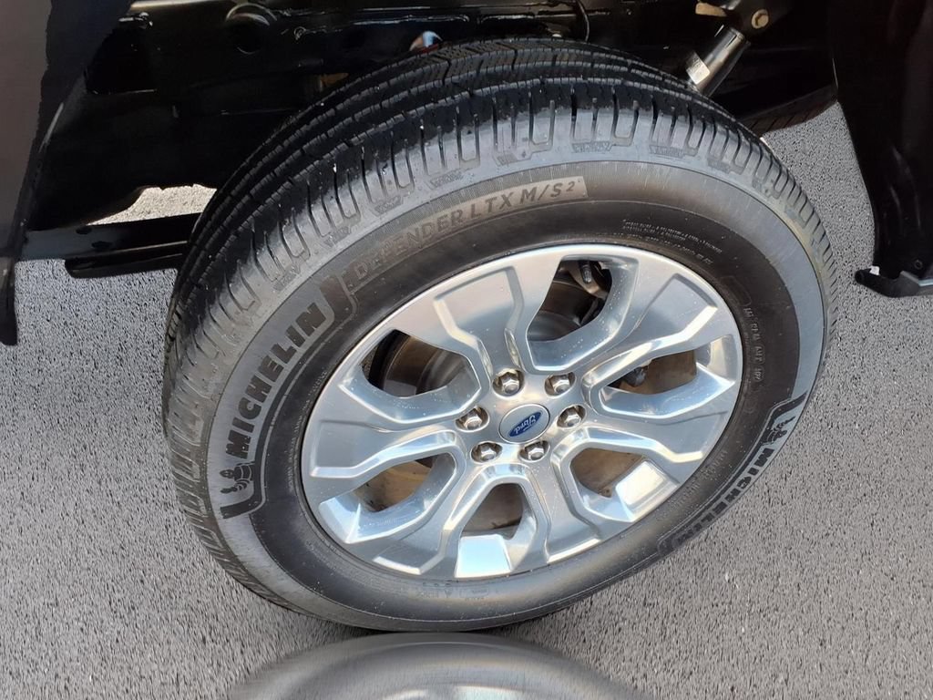 Certified 2022 Ford F150 Platinum AWD/4WD image 35