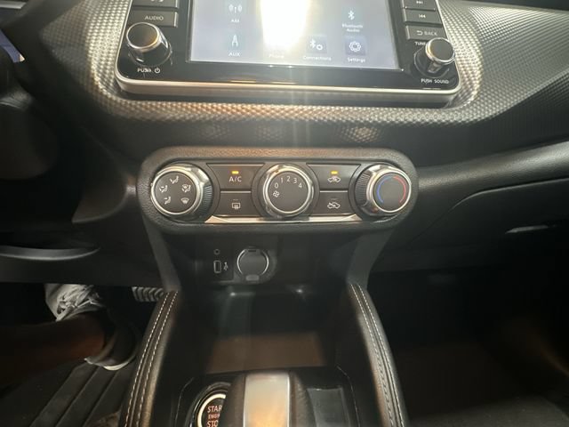 Used 2018 Nissan Kicks S FWD image 21