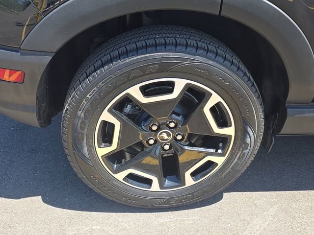 Certified 2023 Ford Bronco Sport Outer Banks w/ Tech Package AWD/4WD image 5