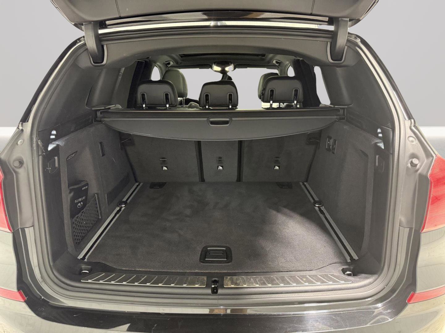 Used 2019 BMW X3 sDrive30i w/ Driving Assistance Package image 27