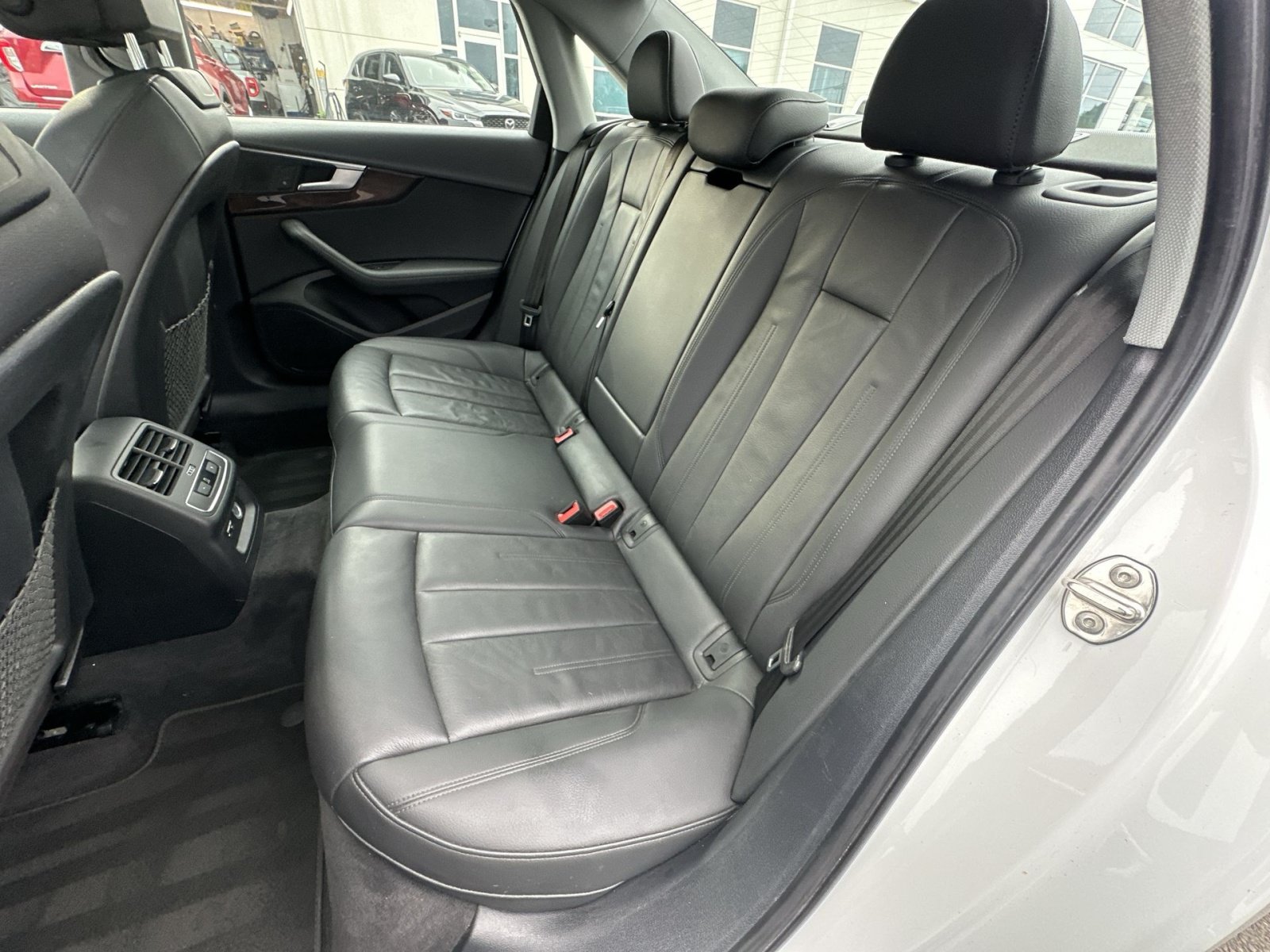 Used 2019 Audi A4 2.0T Premium Plus w/ Premium Plus Package FWD image 33
