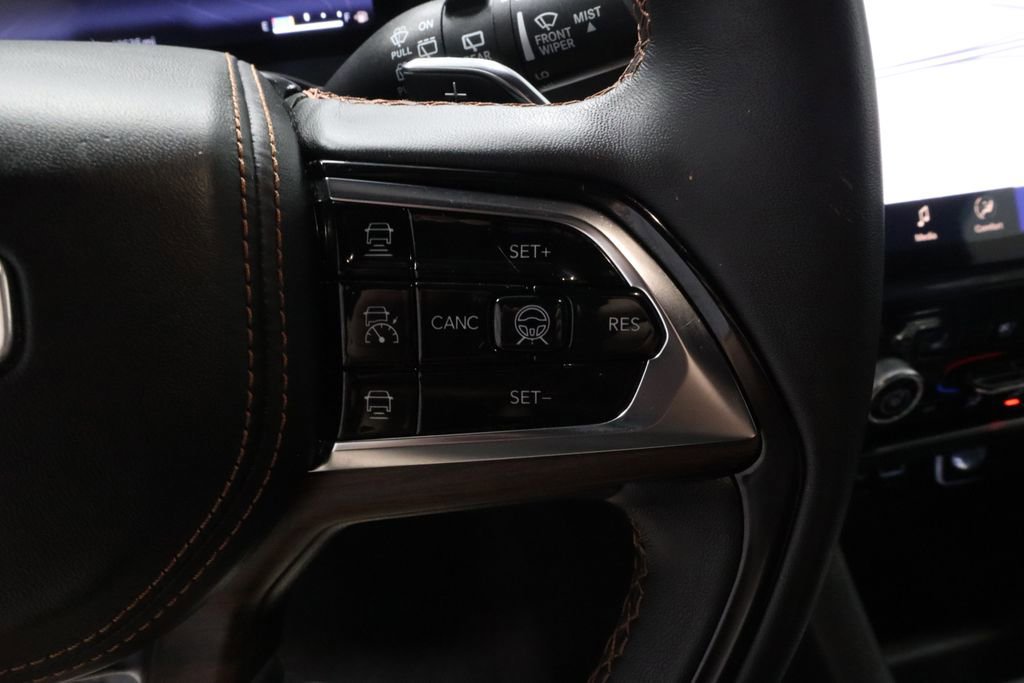 Used 2023 Jeep Grand Cherokee Summit image 30