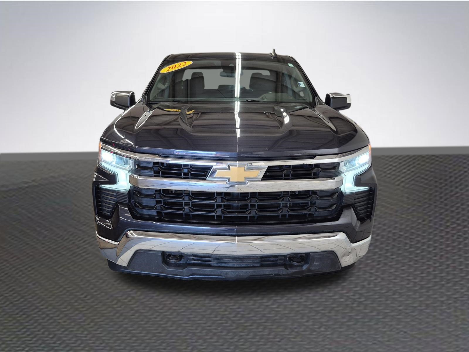 Used 2022 Chevrolet Silverado 1500 LT w/ LPO, Dark Essentials Package AWD/4WD image 2