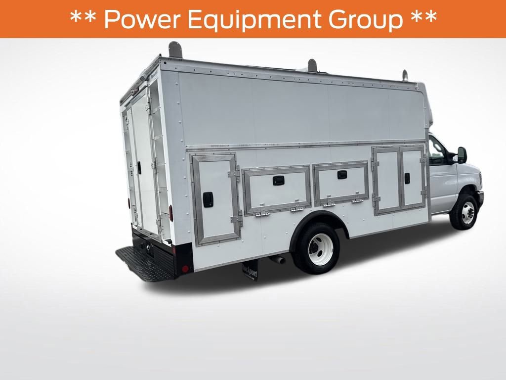 Certified 2025 Ford E-450 and Econoline 450 Super Duty w/ Power Equipment Group image 5