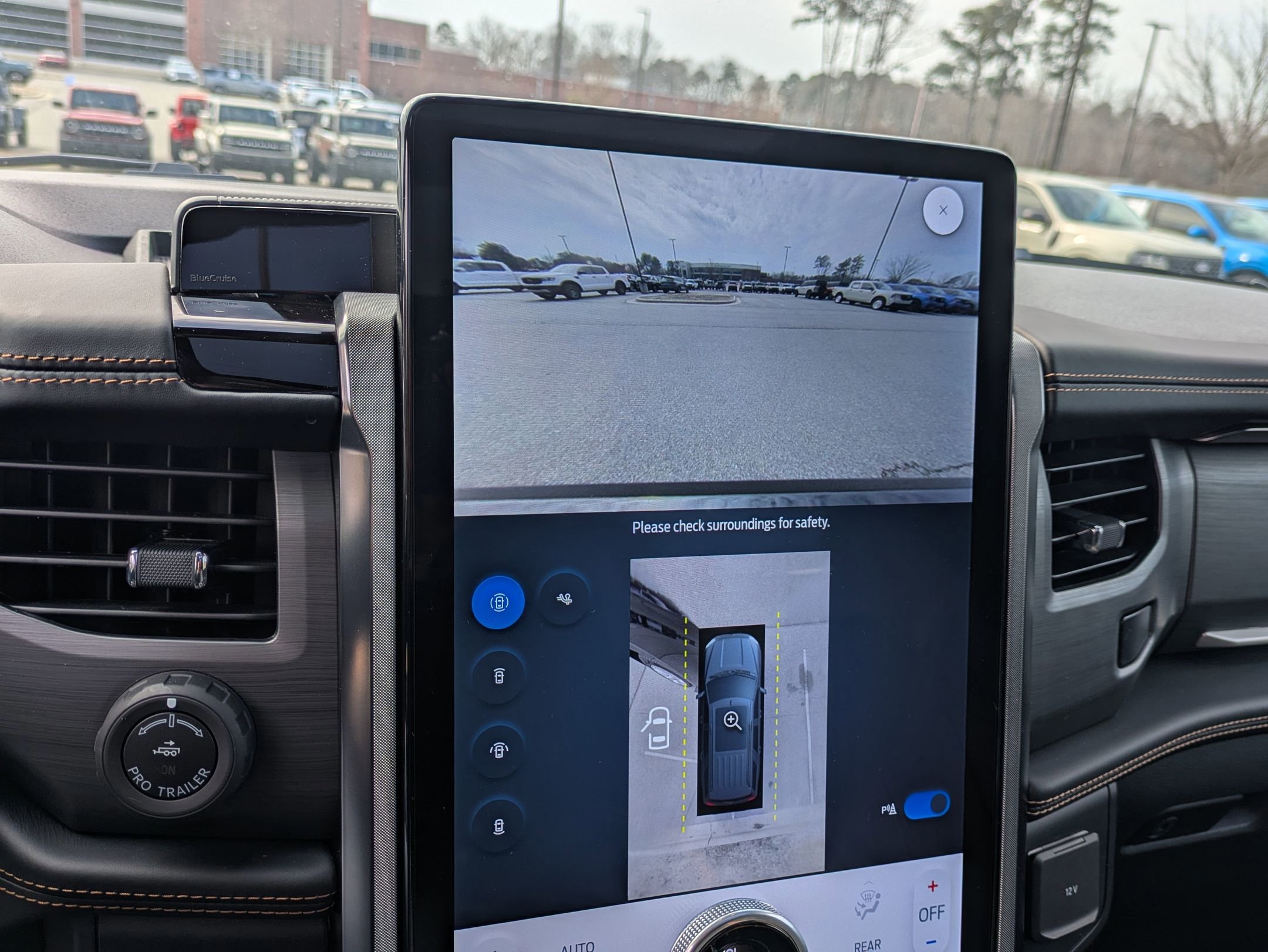 Certified 2024 Ford Expedition Platinum image 23