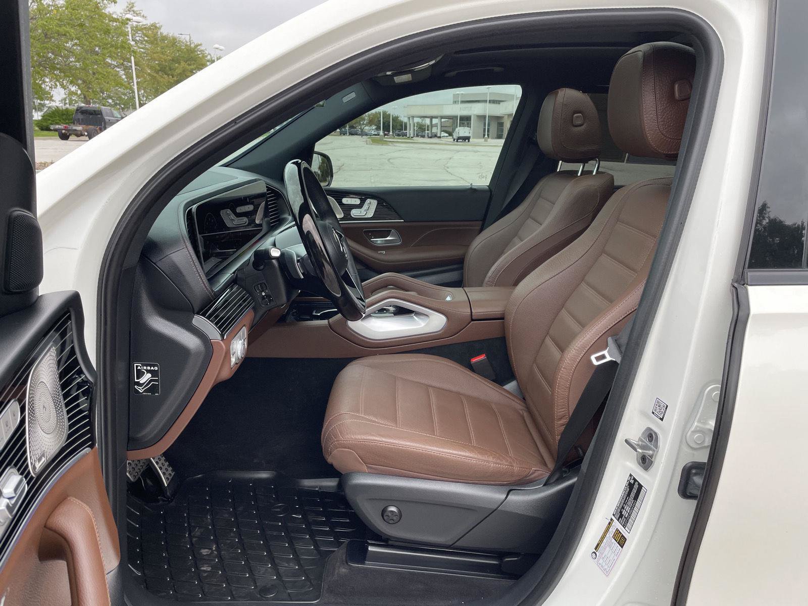 Used 2024 Mercedes-Benz GLS 450 4MATIC image 17