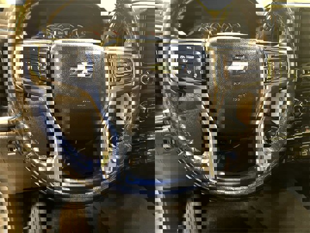 Used 2021 Chevrolet Silverado 1500 LT w/ Convenience Package II image 9