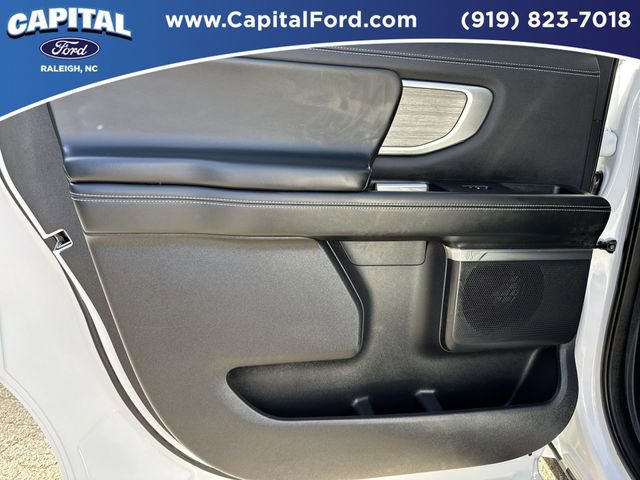 Certified 2025 Ford Expedition Max Platinum image 17