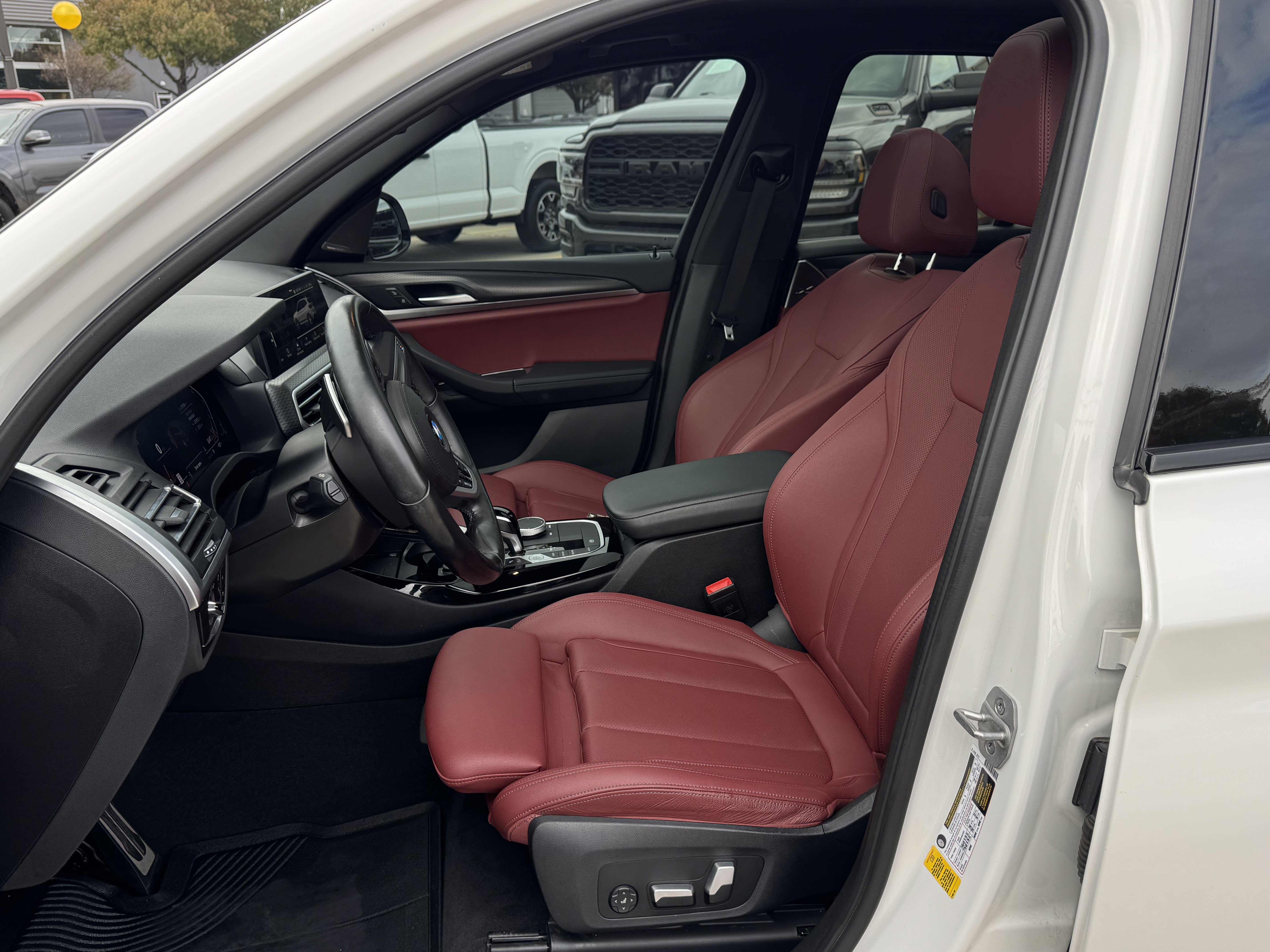 Used 2023 BMW X3 sDrive30i w/ M Sport Package image 17