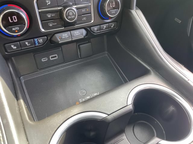 Used 2021 Chevrolet Suburban Premier AWD/4WD image 31