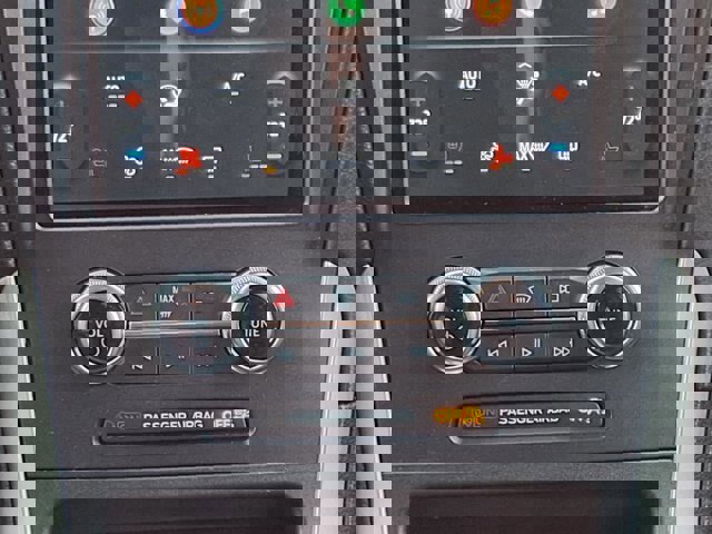 Certified 2024 Ford Edge SEL w/ Convenience Package image 12