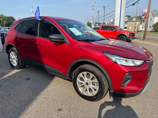 Certified 2023 Ford Escape Active w/ Tech Pack #1 AWD/4WD image 4