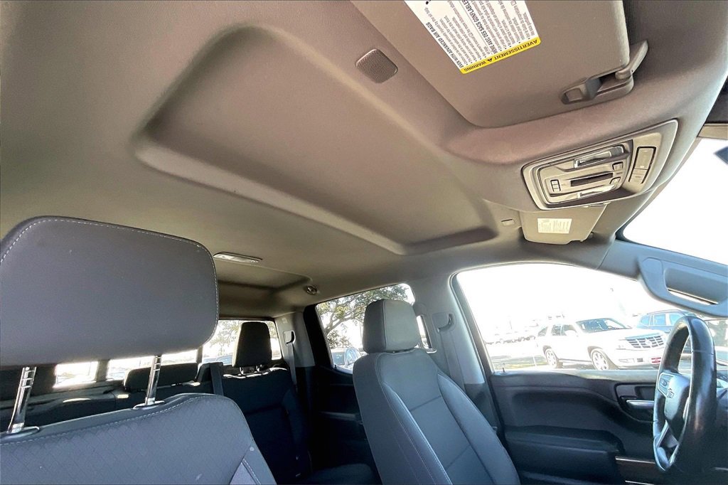 Used 2021 Chevrolet Silverado 1500 LT Trail Boss w/ Convenience Package II image 28