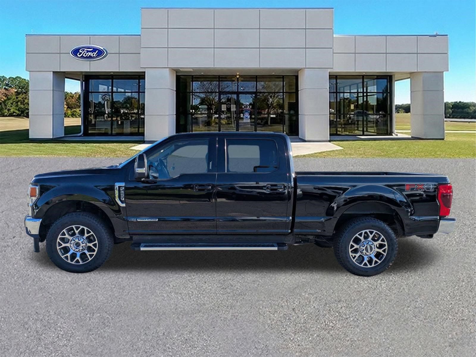 Certified 2022 Ford F250 Lariat w/ Lariat Value Package AWD/4WD image 7