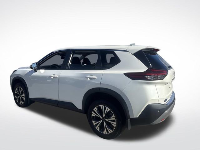 Used 2023 Nissan Rogue SV image 3