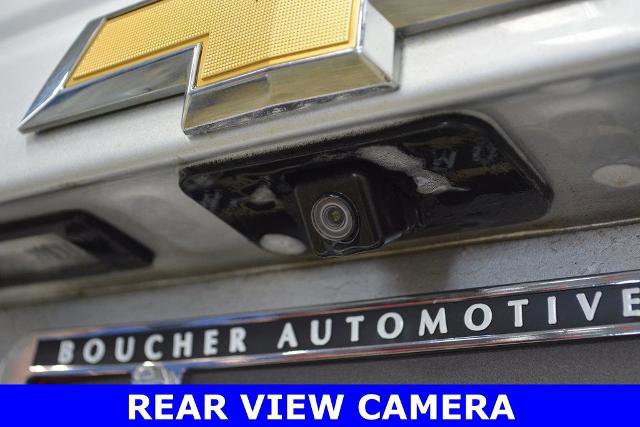 Used 2020 Chevrolet Suburban Premier image 17