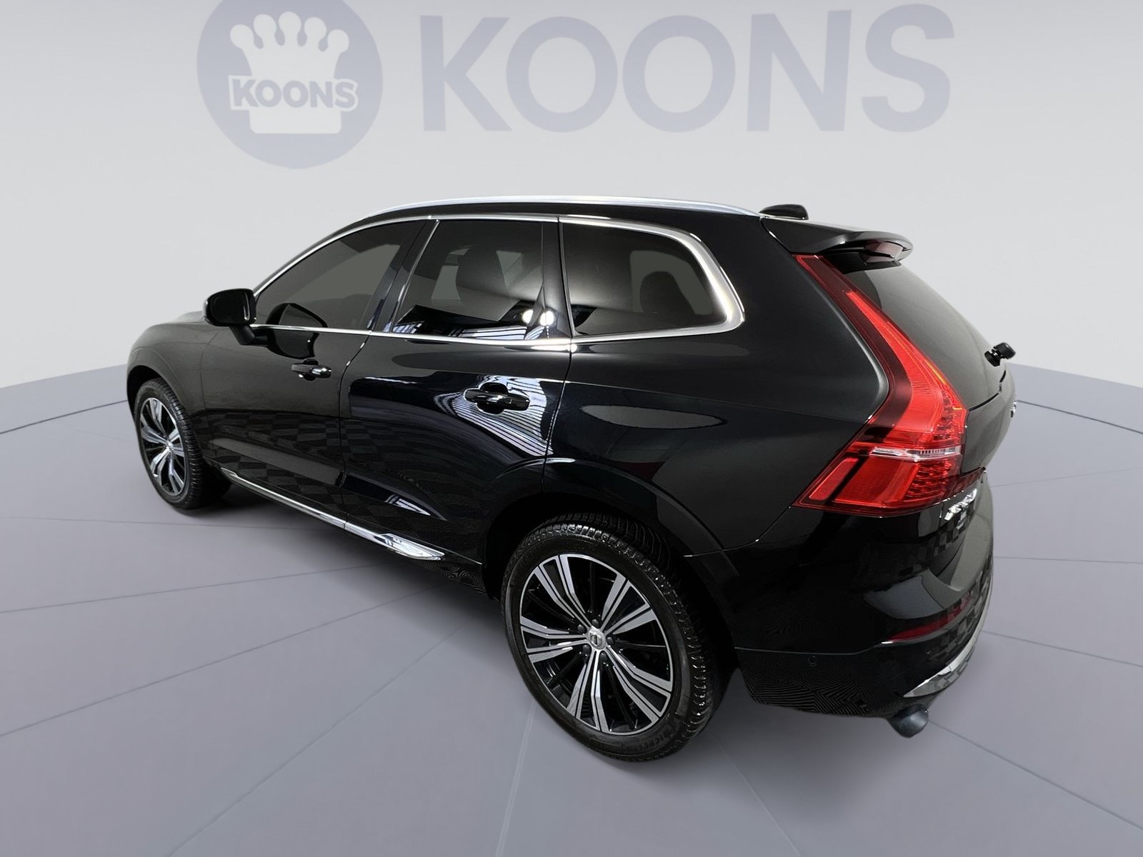 Used 2023 Volvo XC60 B5 Plus AWD/4WD image 8