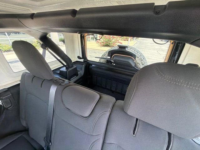 Used 2023 Jeep Wrangler Unlimited Sport AWD/4WD image 16