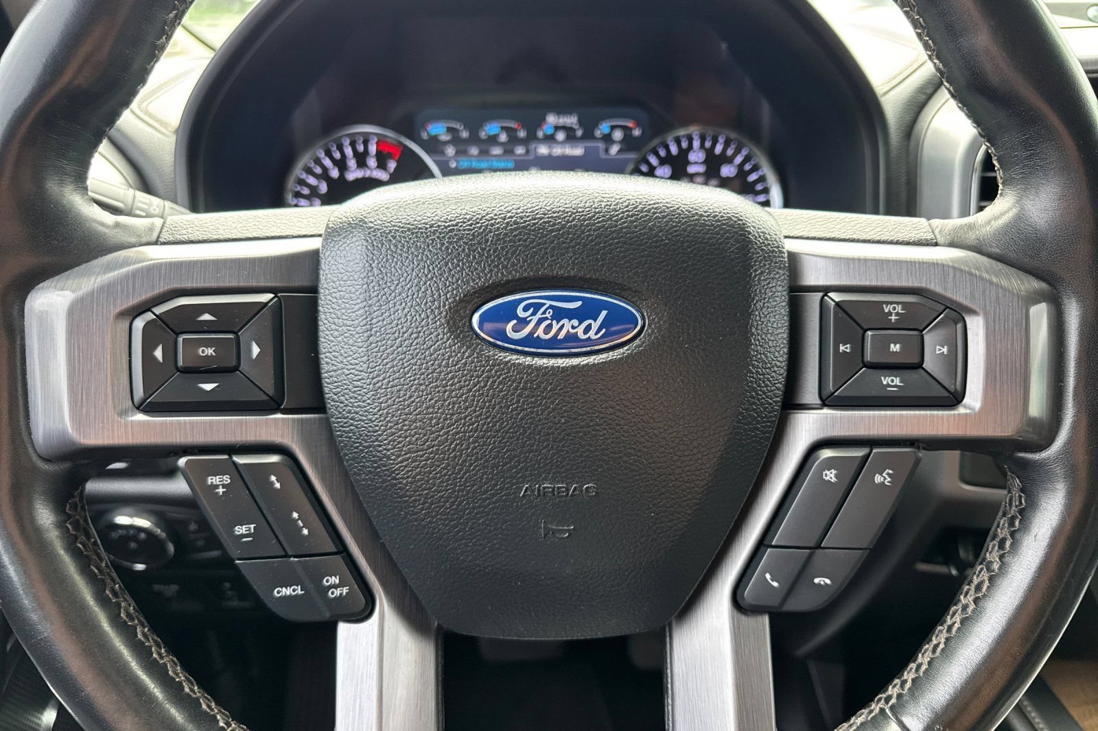 Certified 2019 Ford Expedition Platinum AWD/4WD image 25
