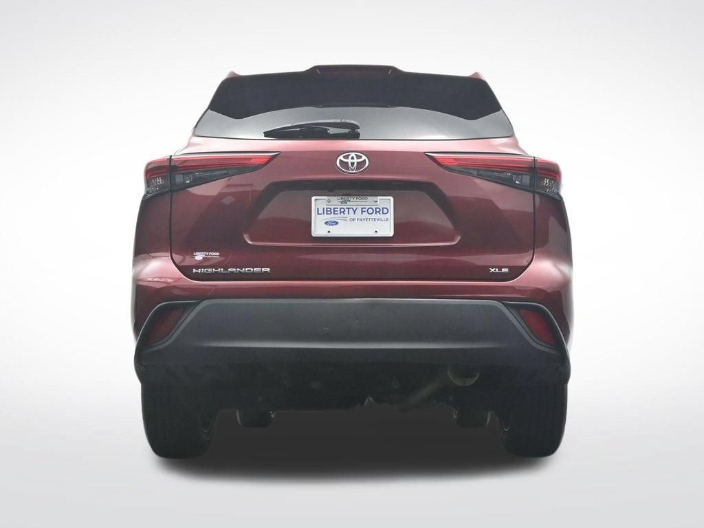 Used 2021 Toyota Highlander XLE FWD image 46