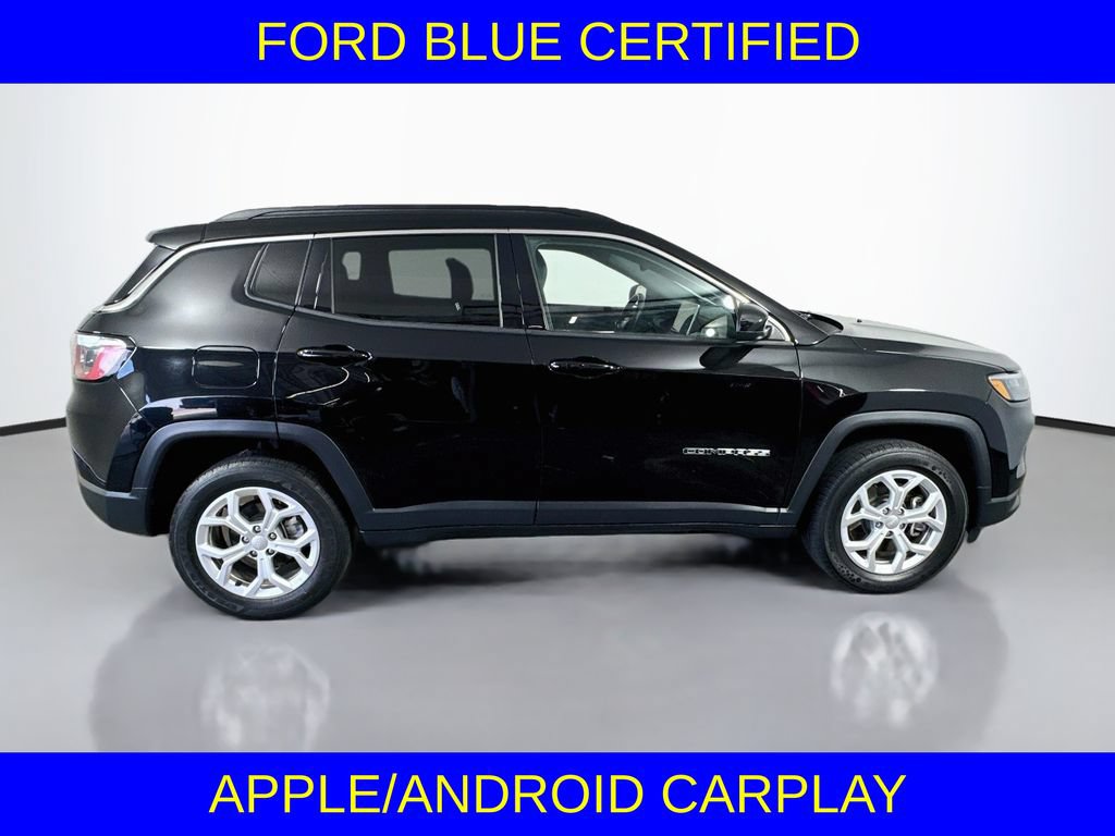 Used 2024 Jeep Compass Latitude AWD/4WD image 6