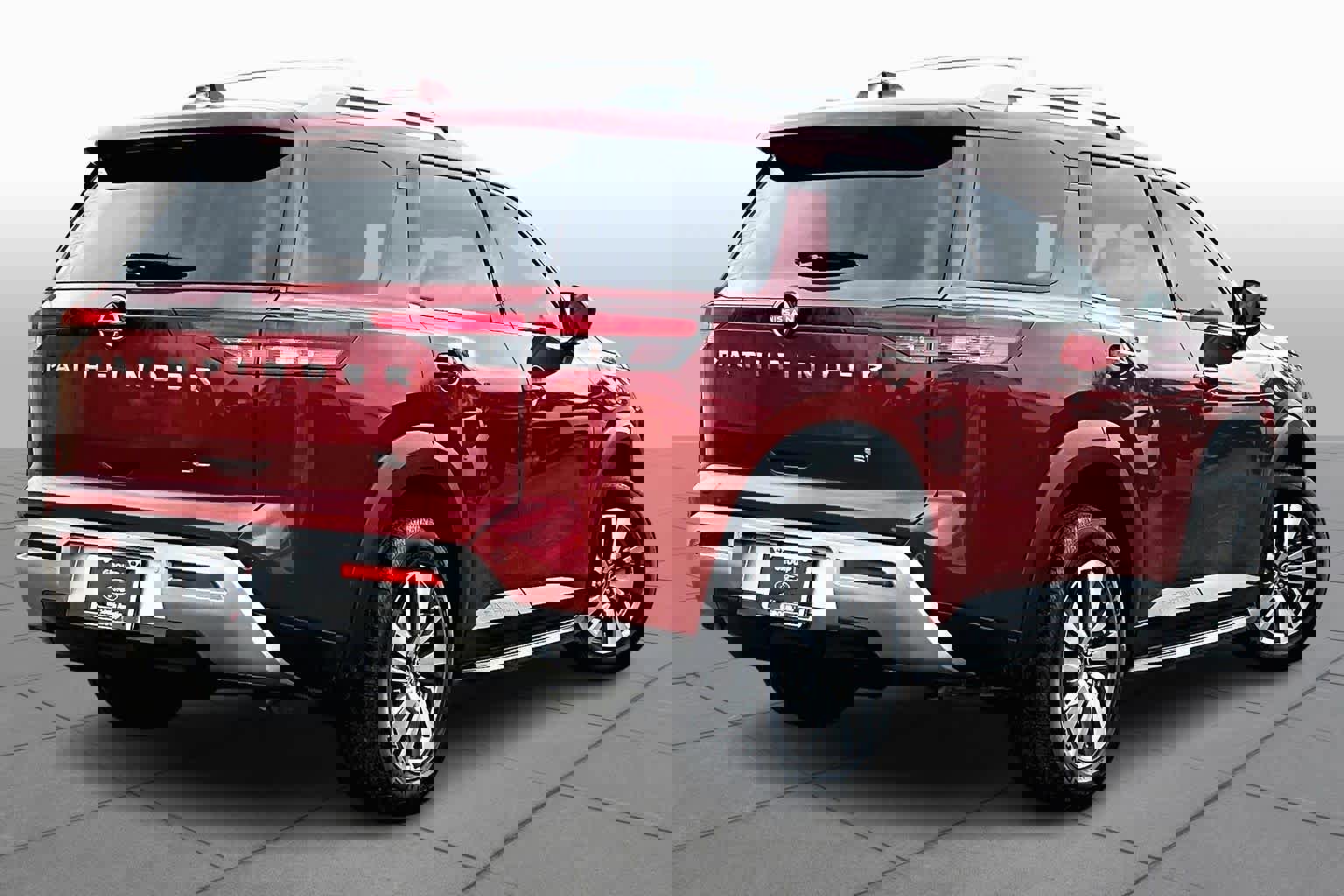 Used 2023 Nissan Pathfinder SL image 5