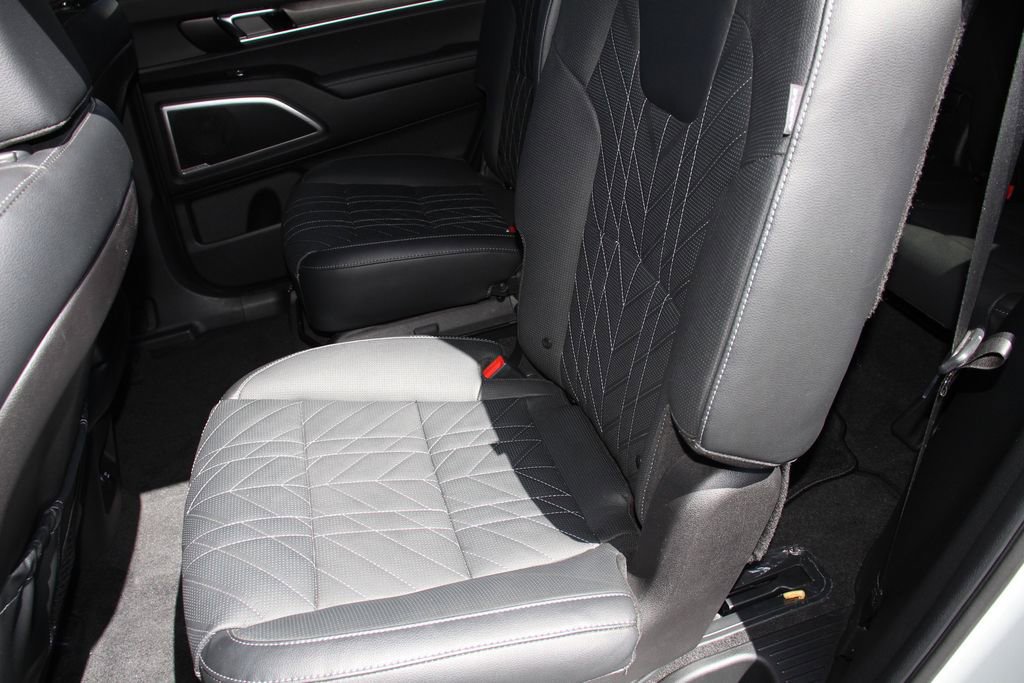 Used 2023 Kia Telluride EX X-Line AWD/4WD image 20