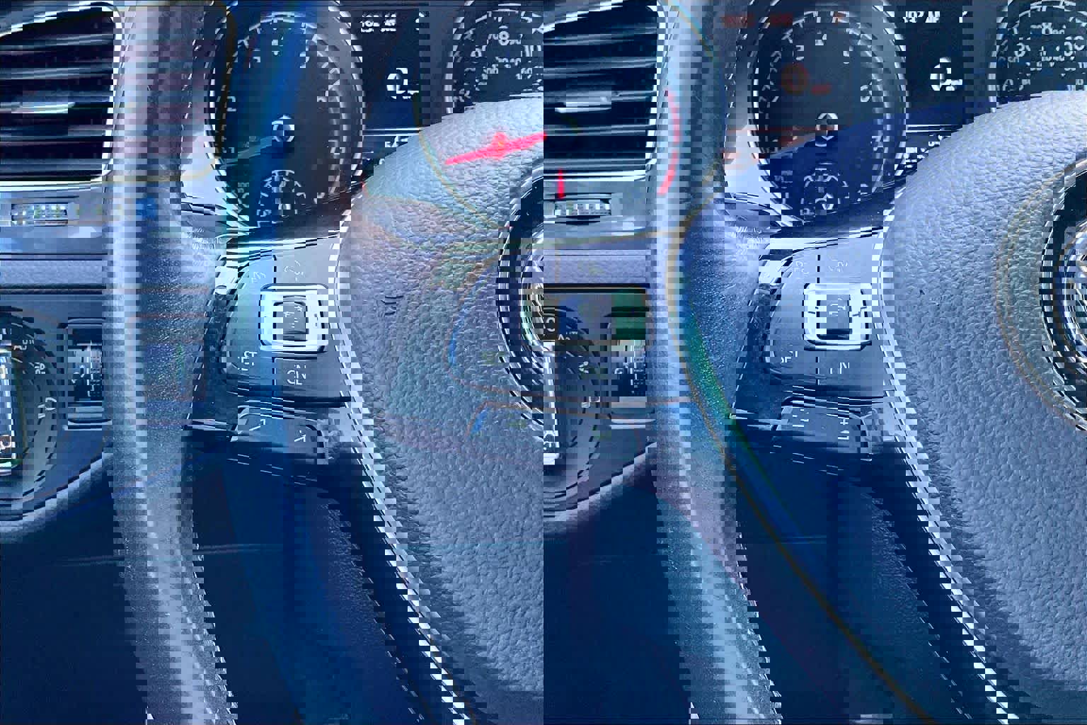 Used 2018 Volkswagen Golf Alltrack SEL image 27