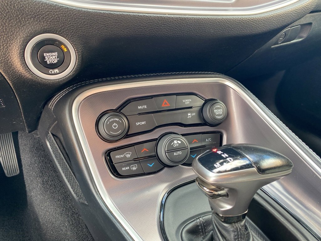 Used 2021 Dodge Challenger SXT image 30