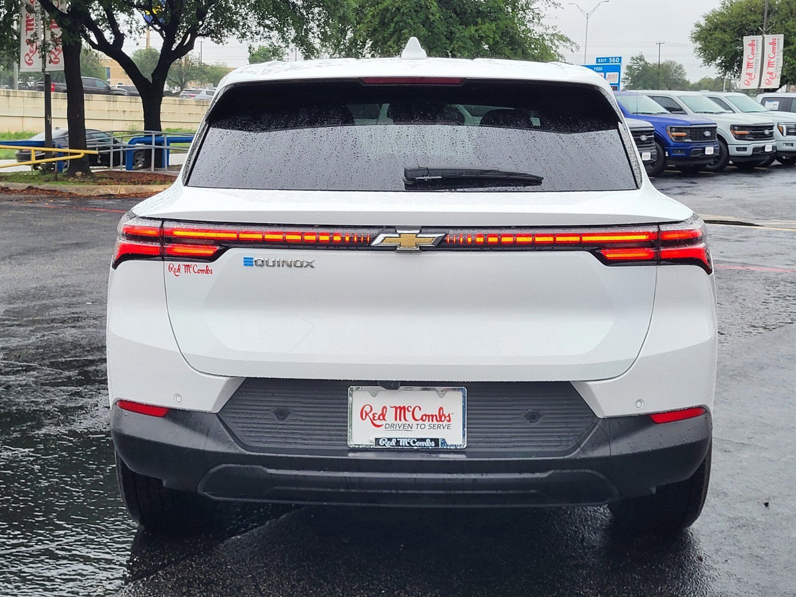 Used 2025 Chevrolet Equinox EV LT image 4