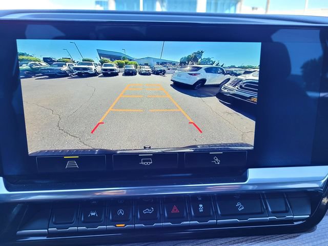 Used 2024 Chevrolet Silverado 1500 LT Trail Boss w/ Convenience Package II AWD/4WD image 17