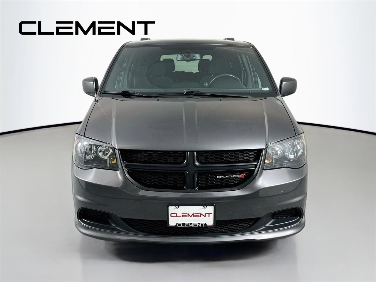 Used 2017 Dodge Grand Caravan SE FWD image 3