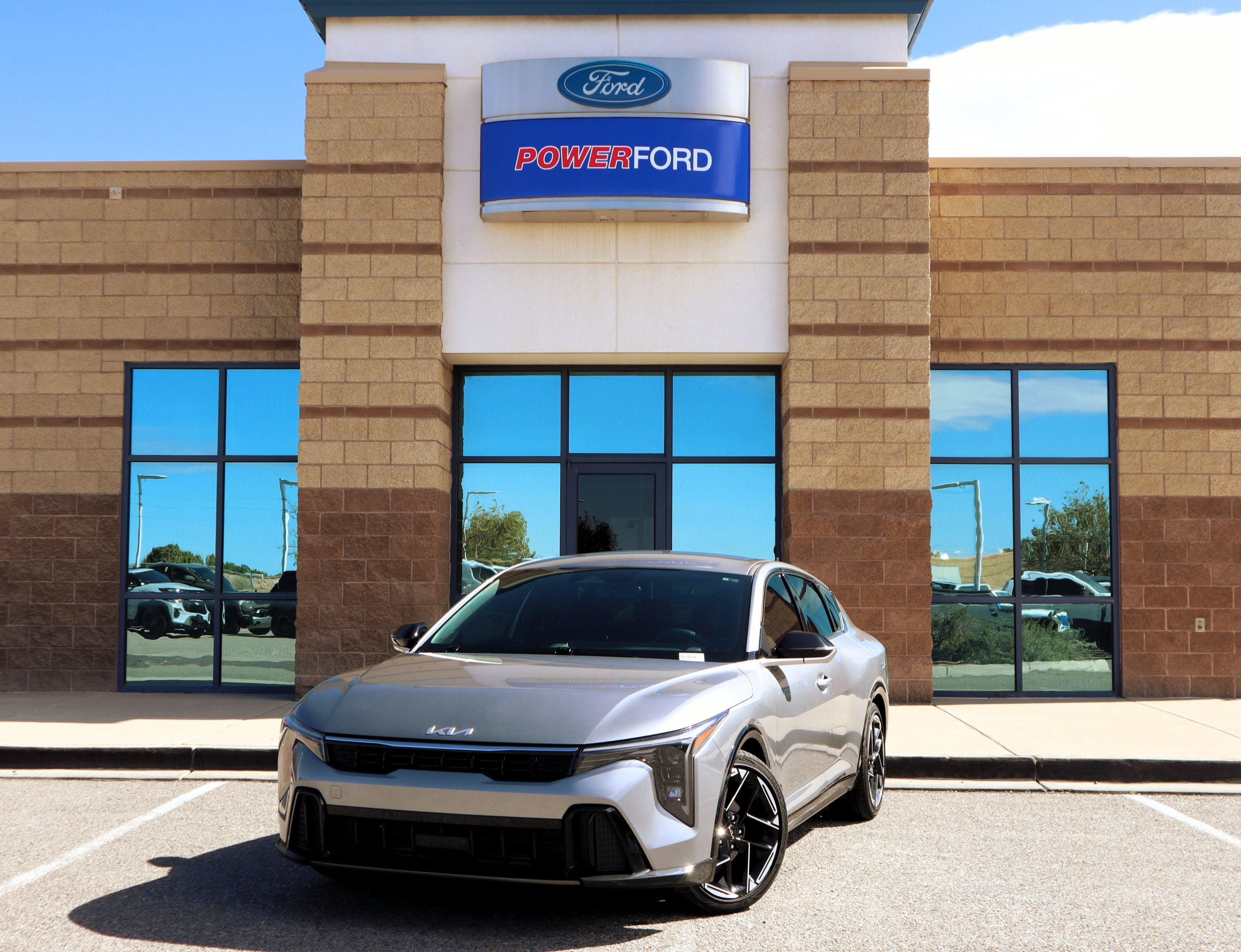 Used 2025 Kia K4 GT-Line FWD image 2