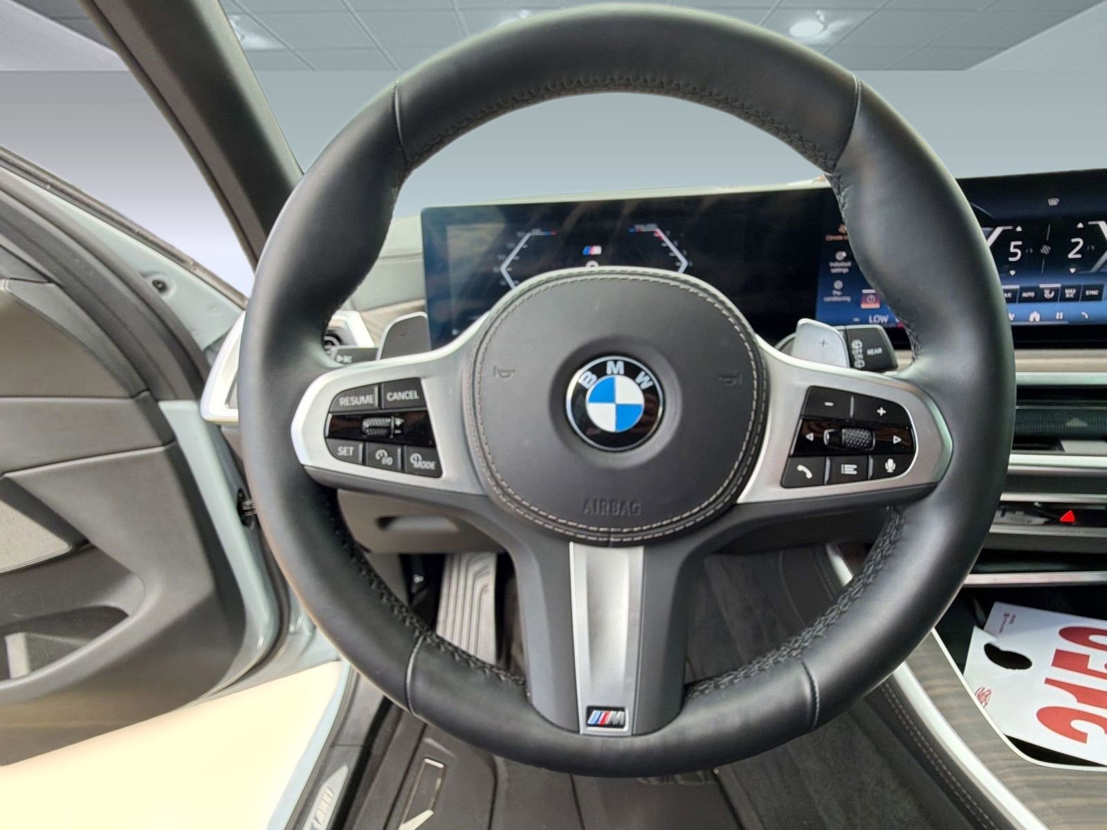 Used 2025 BMW X5 sDrive40i w/ M Sport Package RWD image 16